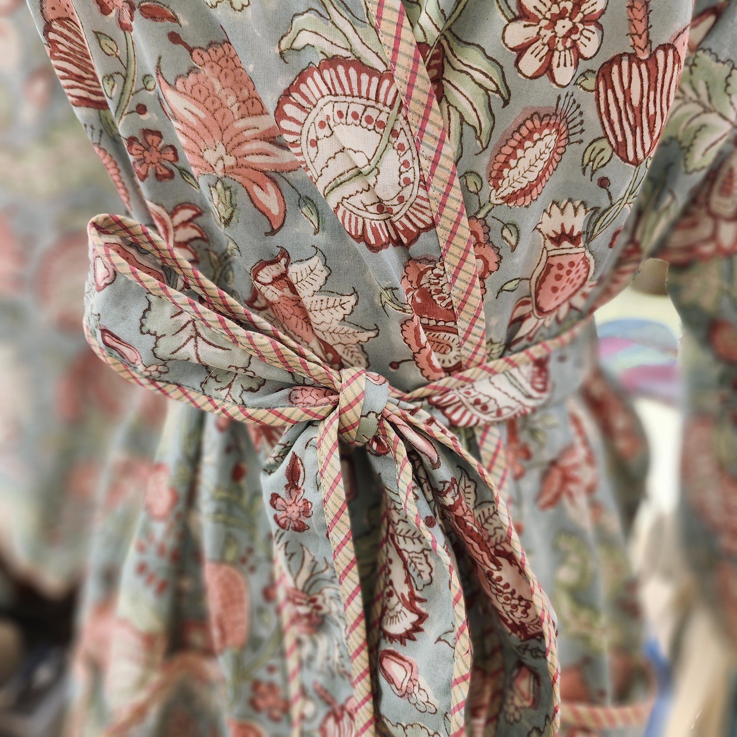 Cotton block print robe in hibiscus design, handmade lightweight dressing gown with hand-printed pattern
