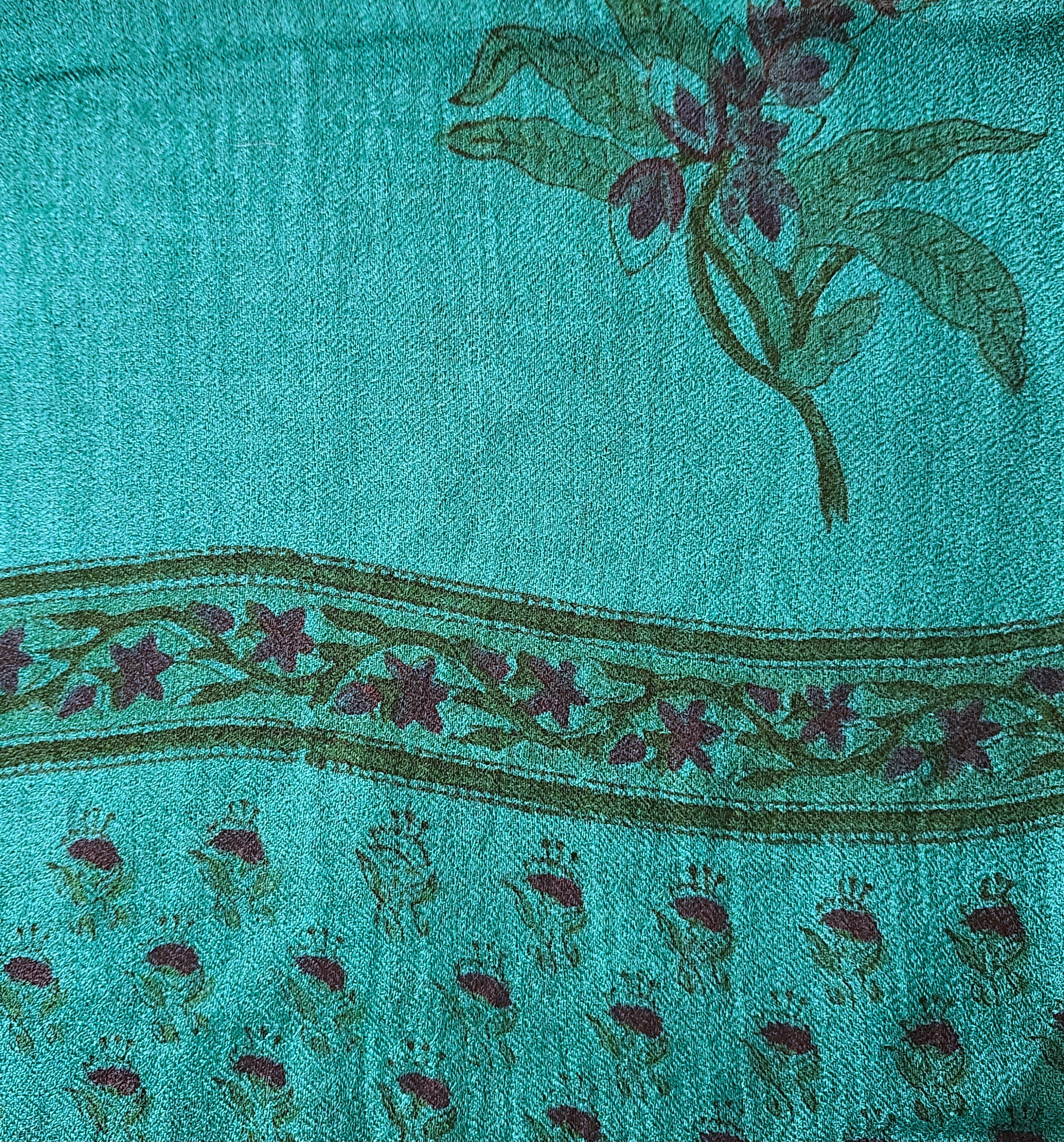 Block printed soft wool shawl with floral motif on a light ground, lightweight, 72 x 200 cm