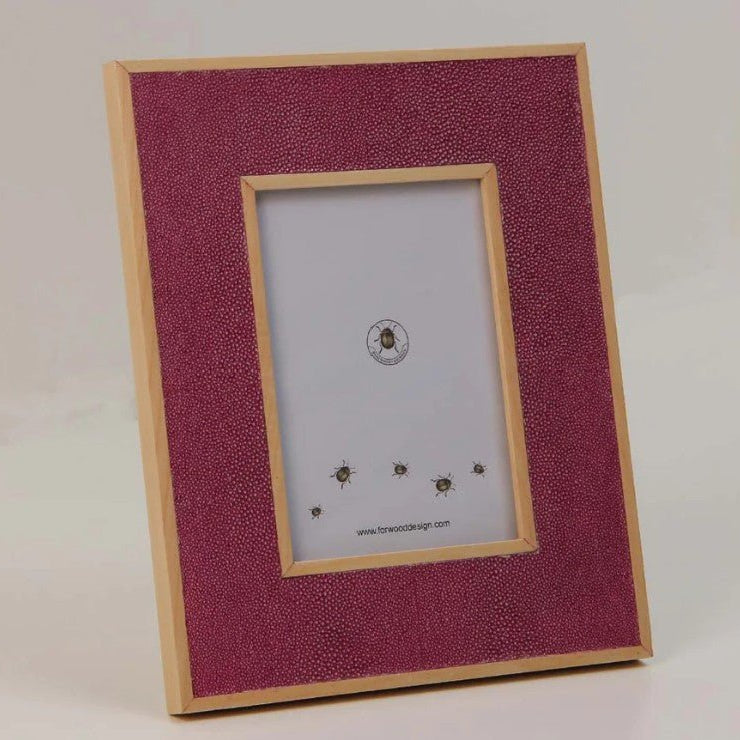 Hot pink faux shagreen classic photo frame with polished sycamore back, for 5 x 7 inch photos