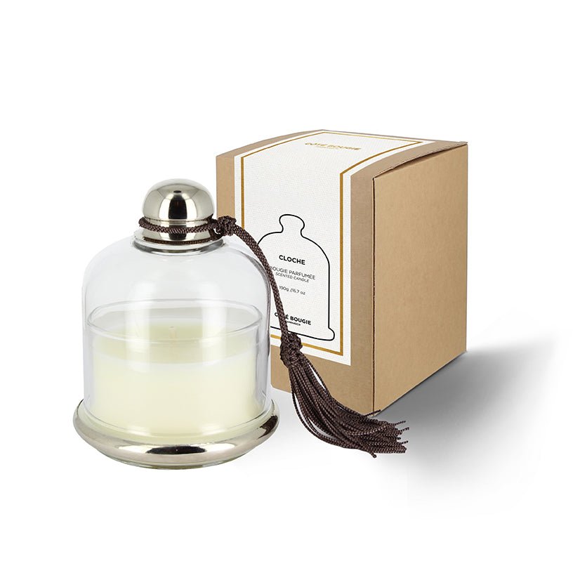 Cloche Mocca Oriental candle detail, scented candle with oriental fragrance under a glass cloche, home accent.