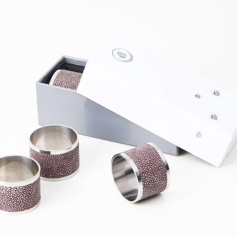 Set of 4 napkin rings in mulberry faux shagreen with stainless steel, 5 cm across for a dressed dining table