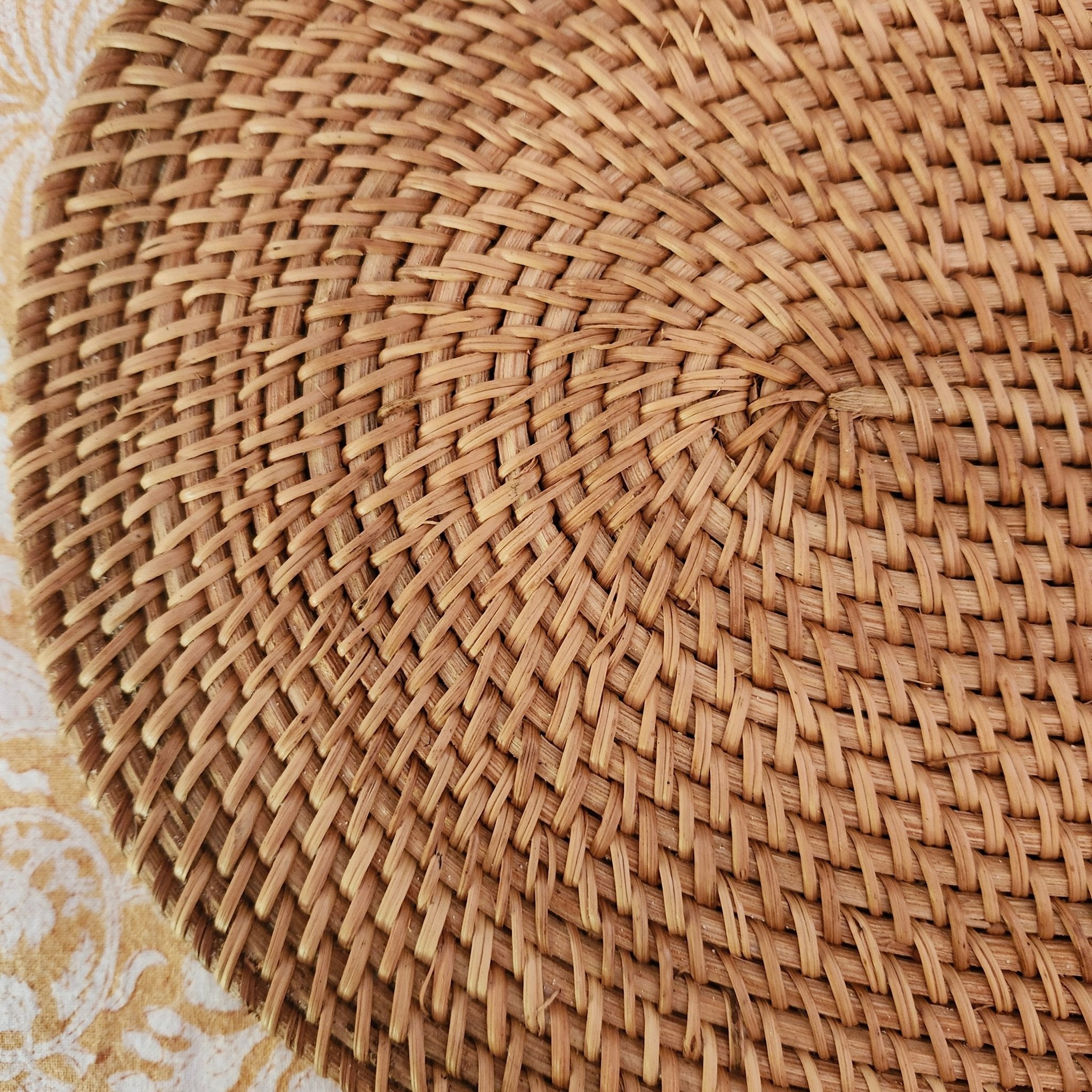 Oval handwoven natural rattan placemat, lightweight table mat for everyday and special dining