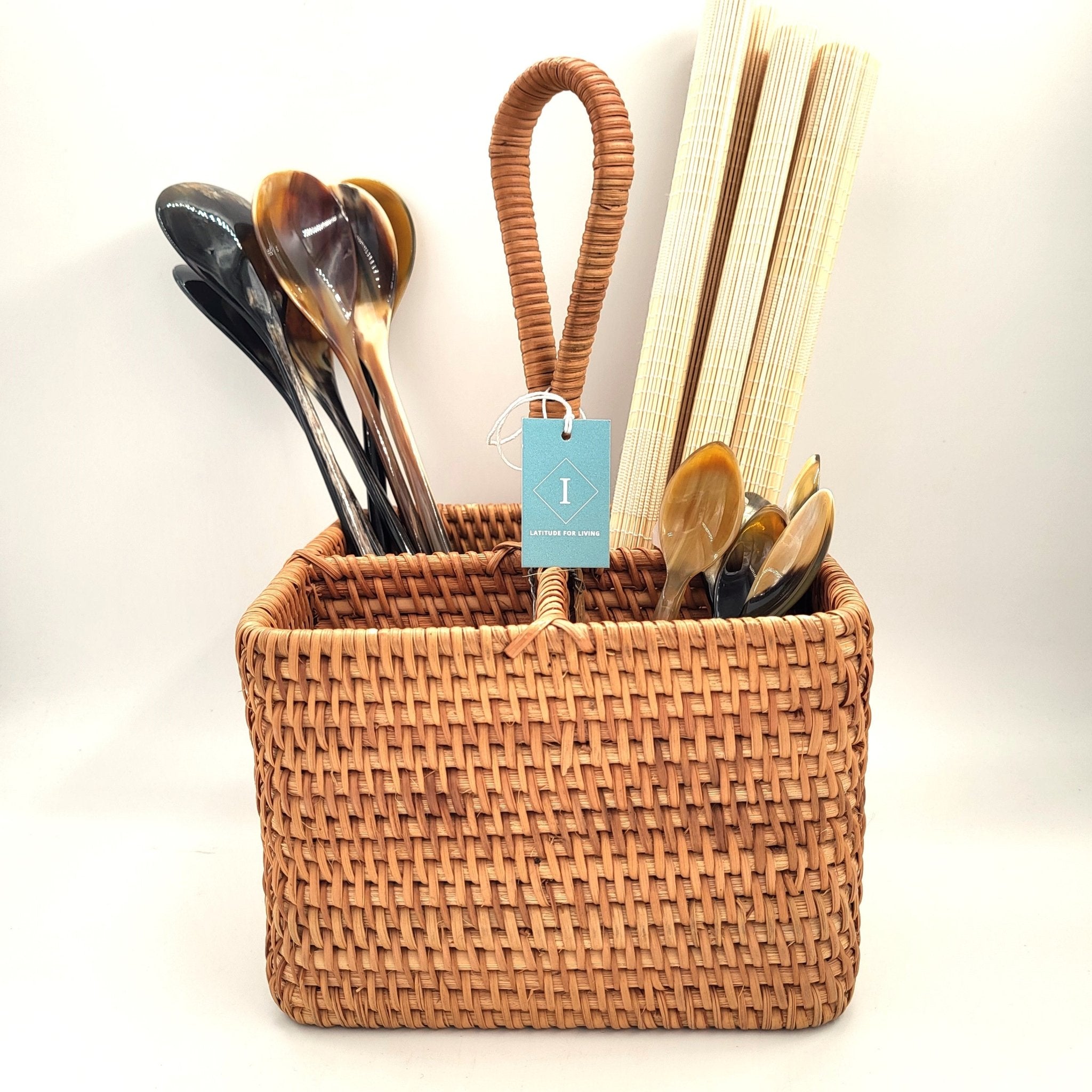 Square utensil holder in natural rattan, handmade in Vietnam, 18 x 13 cm for cutlery, spoons or stationery