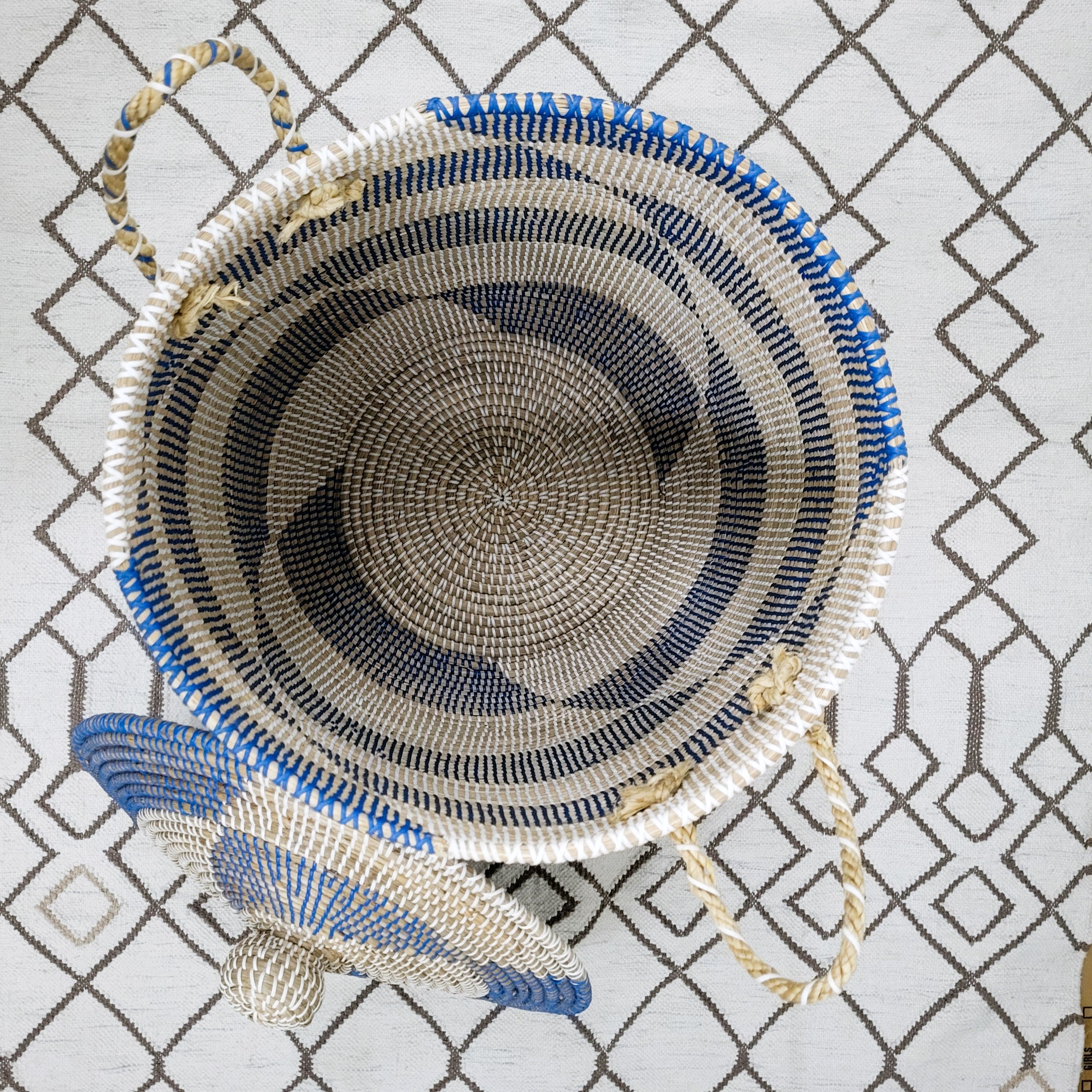 Blue seagrass laundry basket with lid from Inside Living, woven natural-fibre storage hamper for the home, alternate view