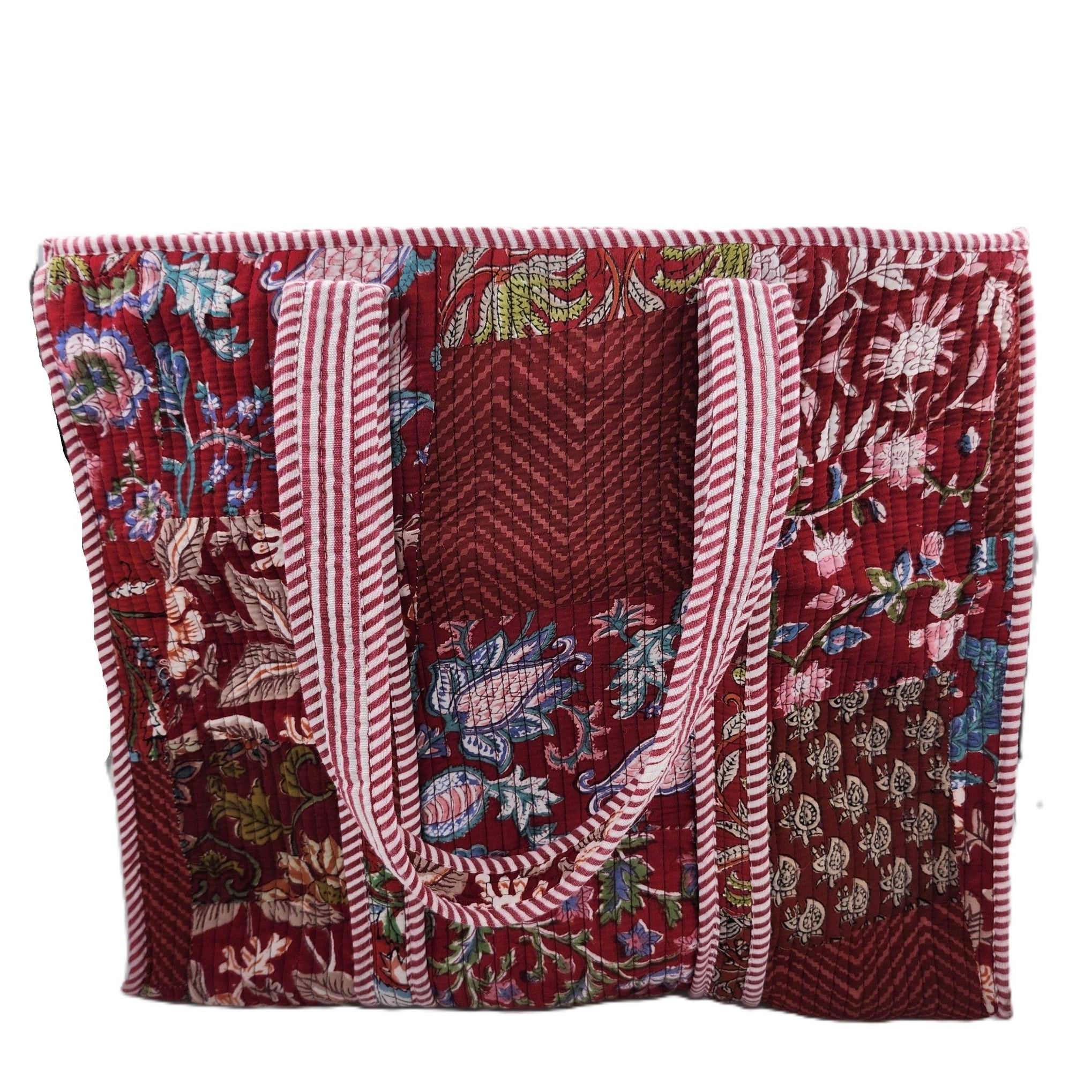 Quilted block print cotton shopper bag in patchwork design with contrast lining and inner pocket, 43 x 35.5 cm