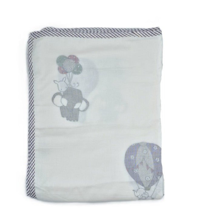 Alternative print colourway of the toddler cotton dohar blanket, machine washable and made in India.