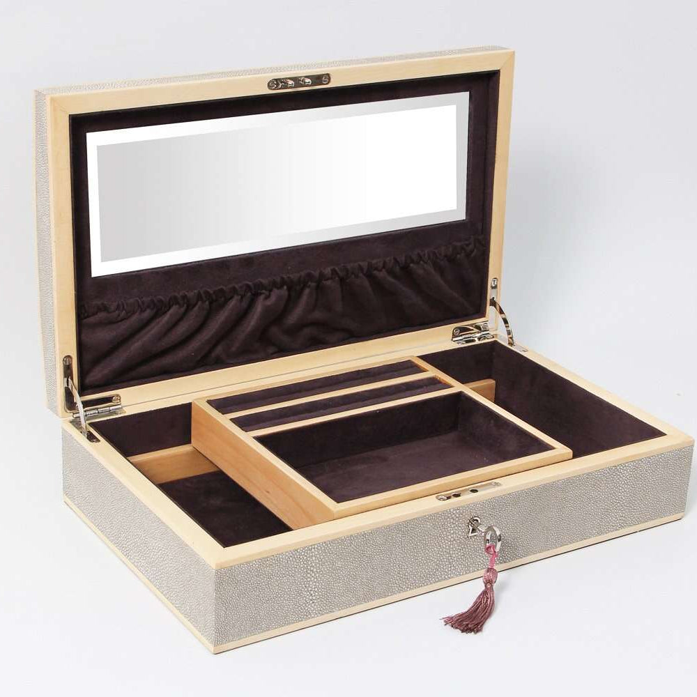 Avalon jewellery box in barley faux shagreen, 37 x 22 cm, with suede lining, mirror and sliding tray