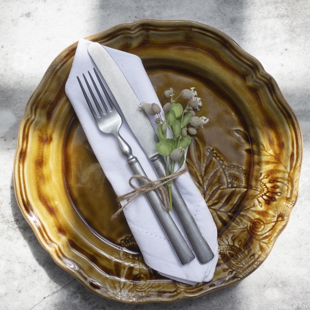Celta dinner knife, stainless steel dinner knife with Celta design, elegant everyday and occasion cutlery.