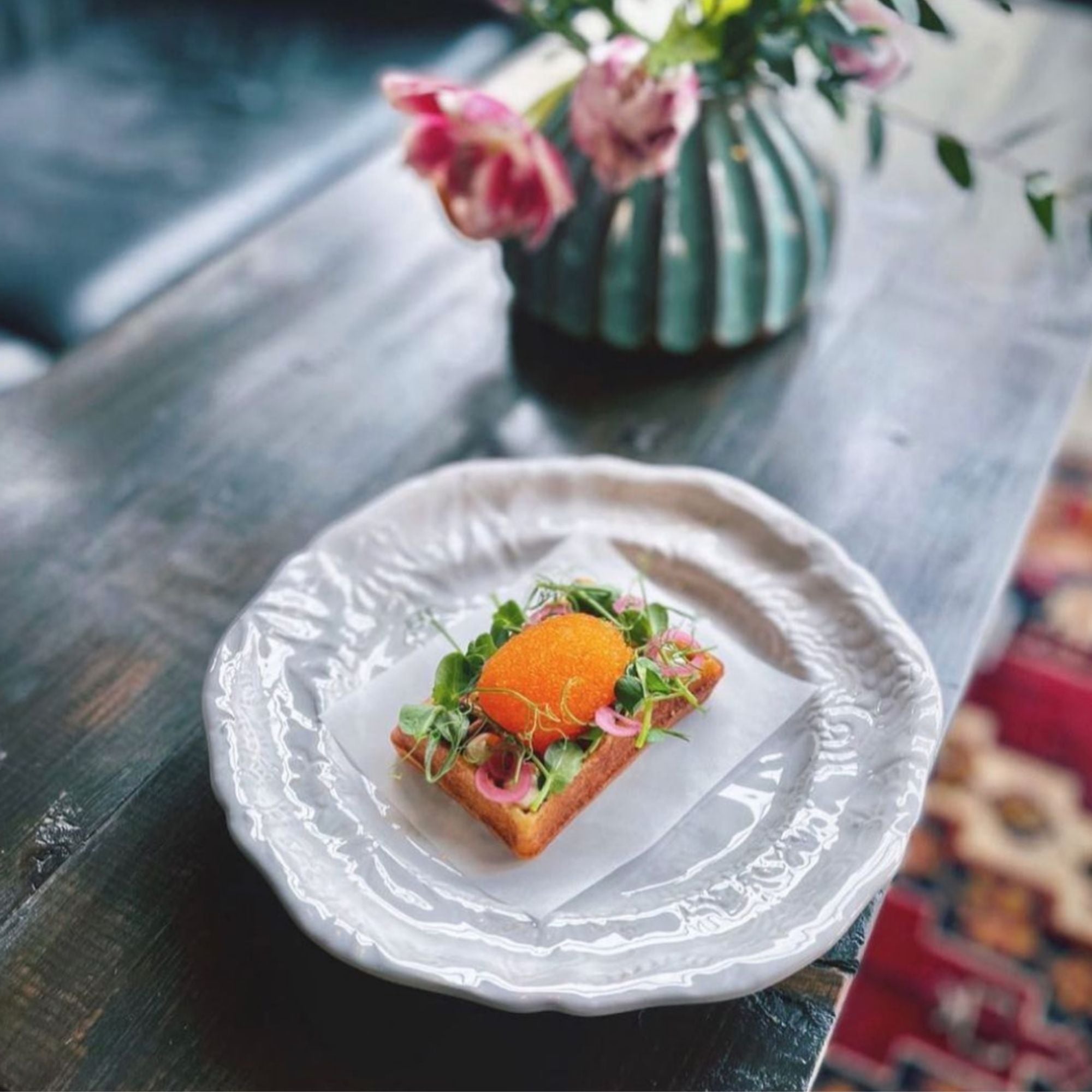 Ceramic salad or side plate in white, 23 cm diameter, made in Portugal for starters or dessert