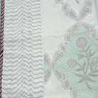 Single dohar in a trellis block print, 150 x 225 cm, lighter than a duvet but warmer than a sheet, 100% cotton