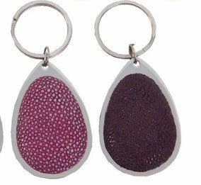 Pear drop key fob in faux shagreen with stainless steel, 4 x 4 x 1 cm, with smooth rounded edges