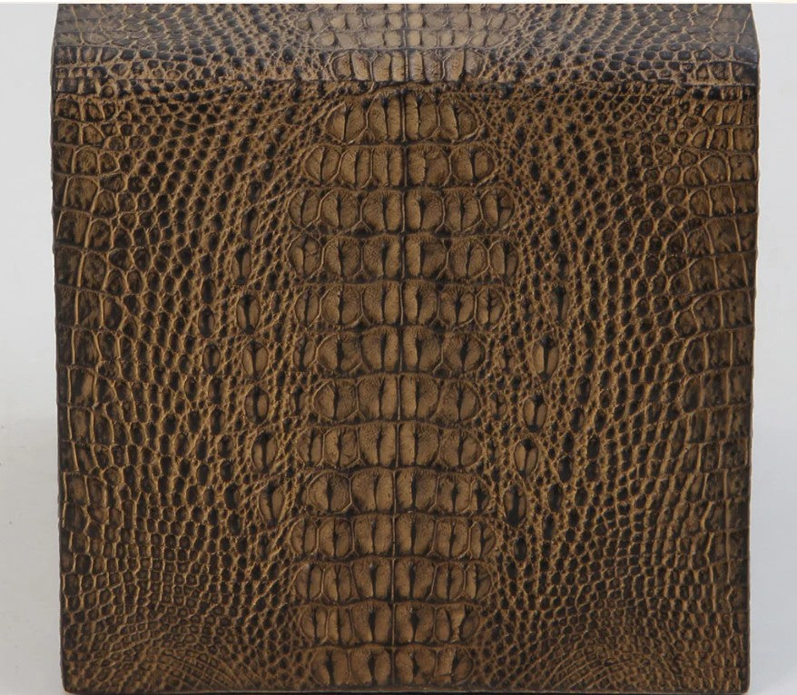 Tissue Box Cover Crocodile from Inside Living Singapore, detail view.