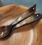 Set of 2 hand-carved horn salad servers with a fish handle, natural serving pair, around 26 cm