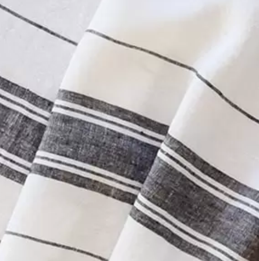 Ivory broad-striped tablecloth in pure linen, 165 x 250 cm, machine washable, made in Portugal