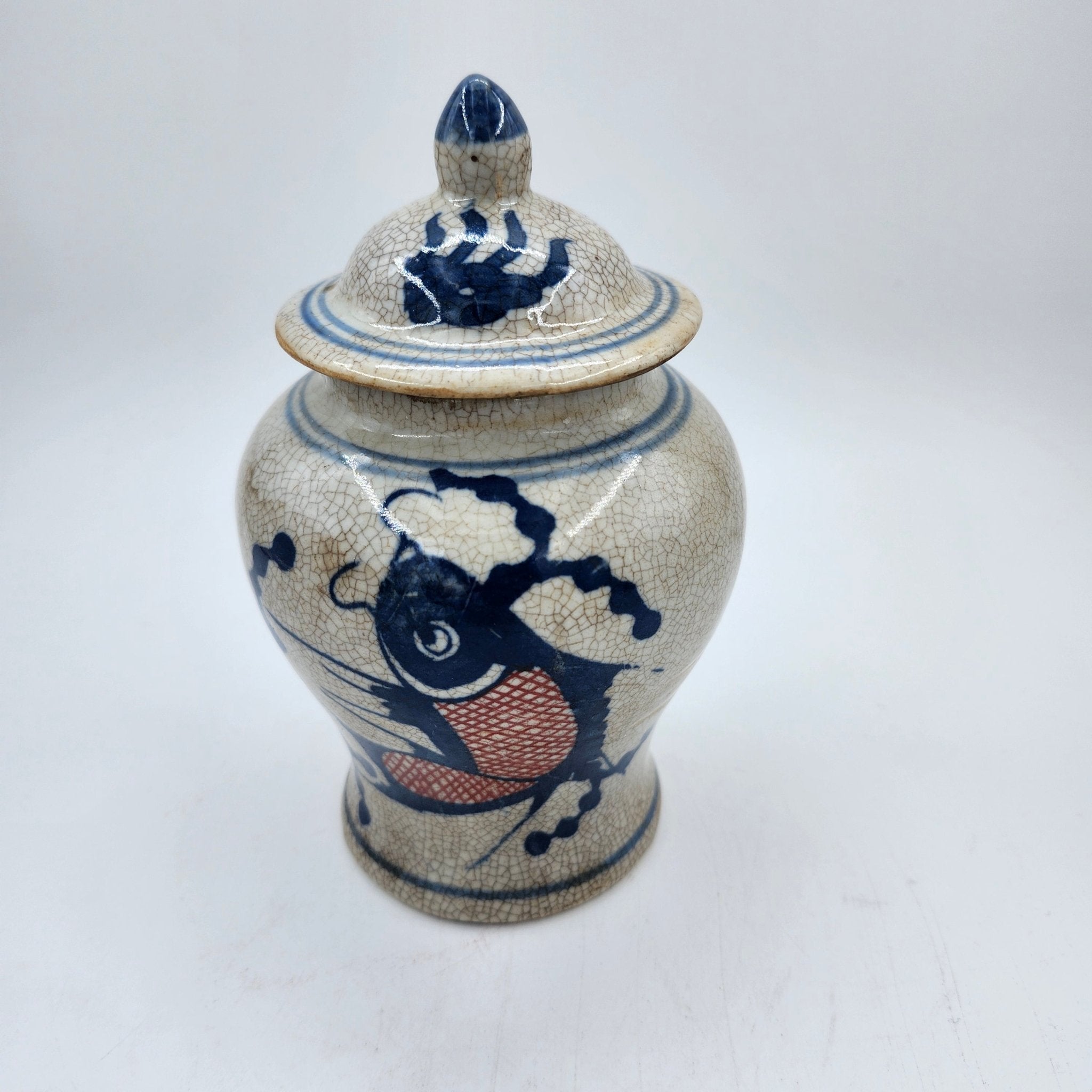 Botanical Gardens scented soy candle in a ceramic temple jar with catfish, 18 x 15 cm, 550 ml, single wick