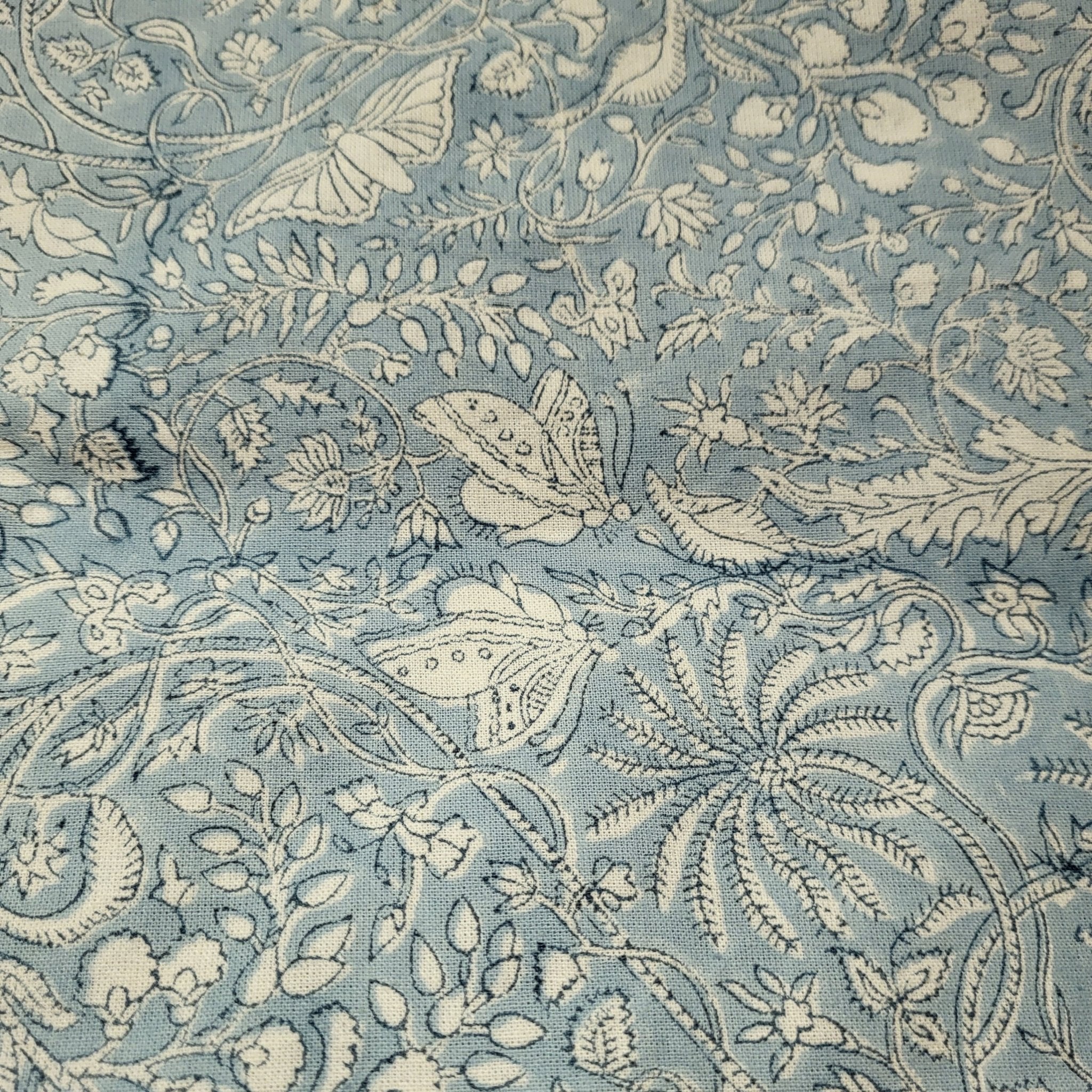 Sky blue Rainforest block print cotton tablecloth with striped border, 150 cm diameter, for dining