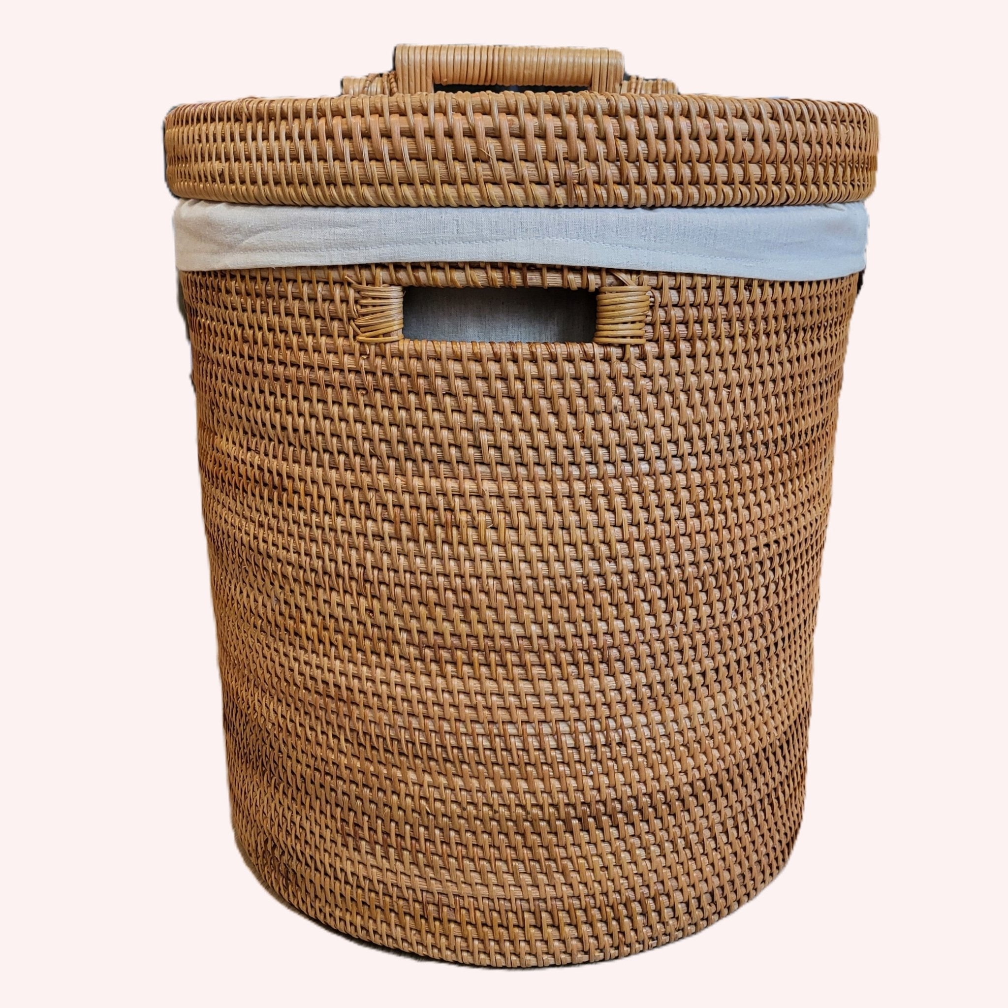 Handwoven natural rattan laundry basket with lid, large storage hamper for clothes and household linen