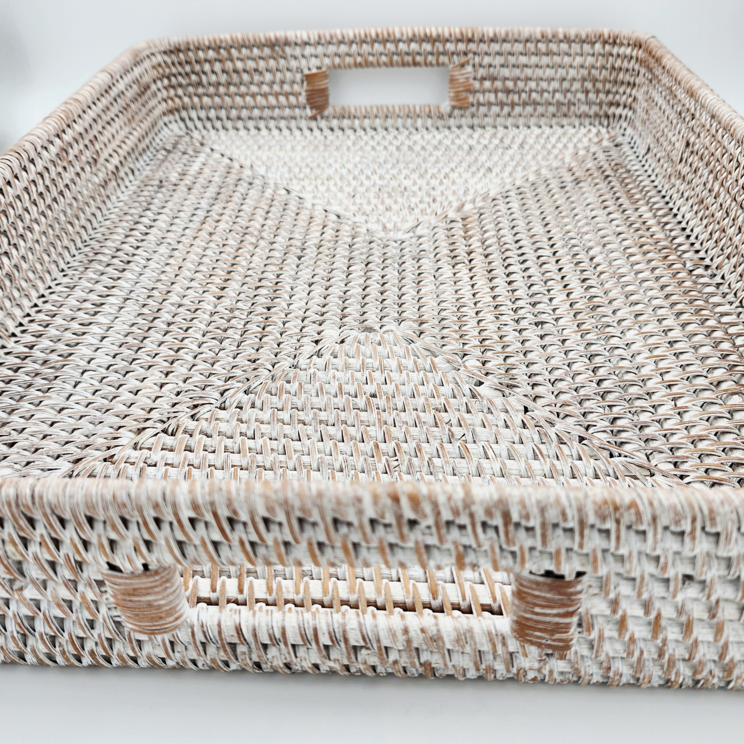 Large rectangular rattan serving or display tray in a whitewash finish, 47 x 38 x 8.5 cm