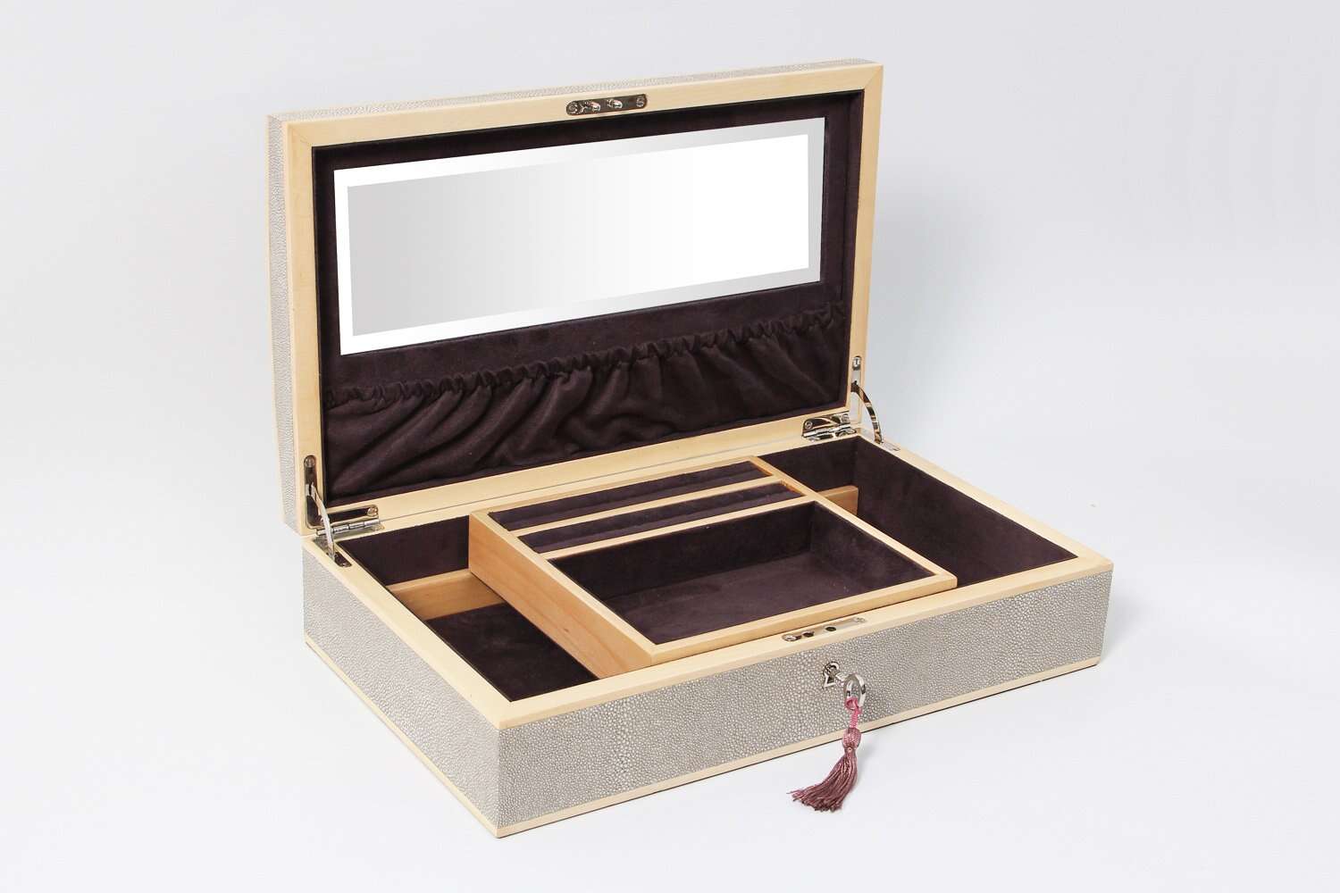 Avalon jewellery box in barley faux shagreen, 37 x 22 cm, with suede lining, mirror and sliding tray