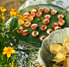 Round seaweed ceramic pizza and serving plate, 34 cm diameter, ovenproof stoneware made in Portugal